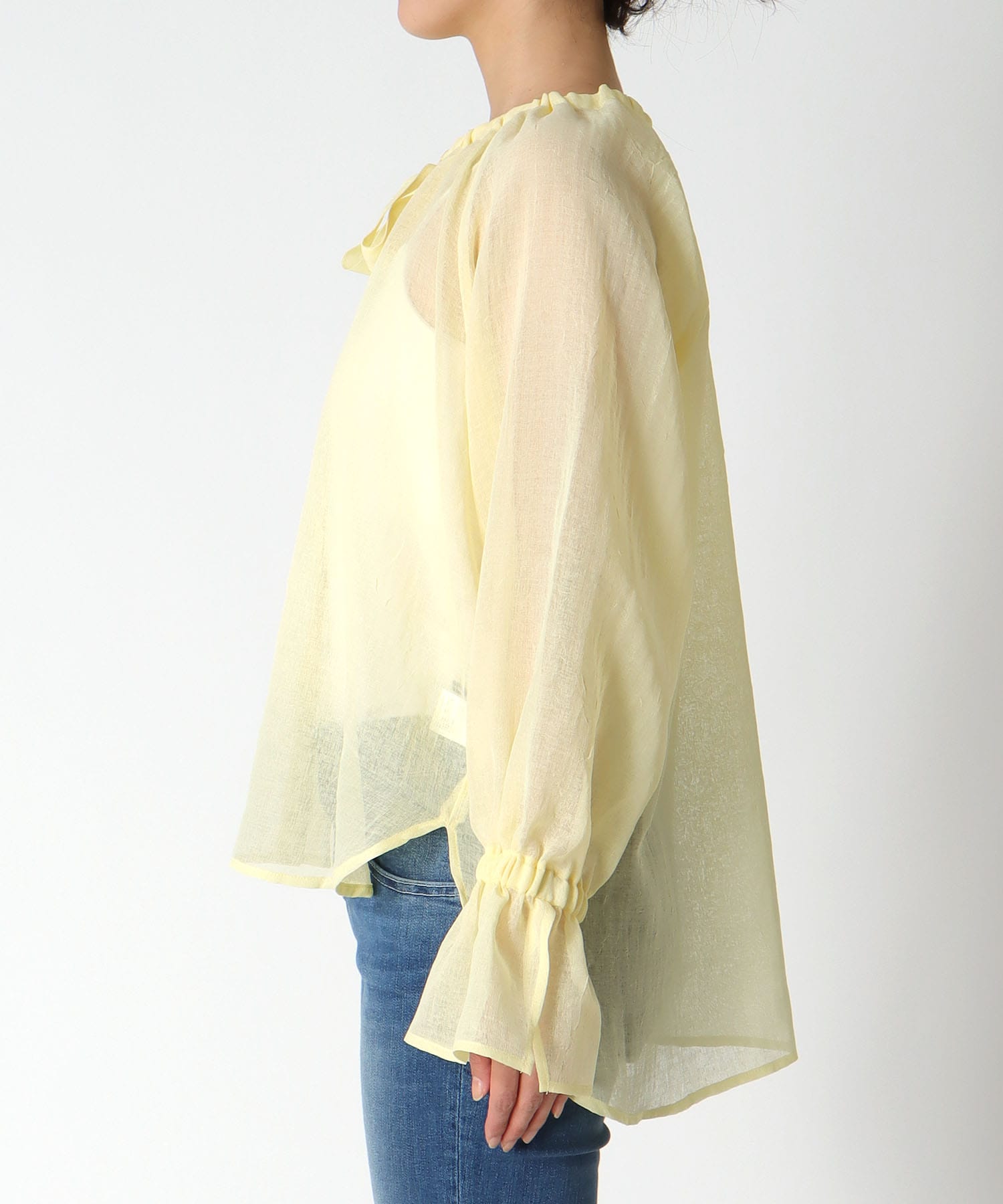 ギャザーリボンカラーブラウス